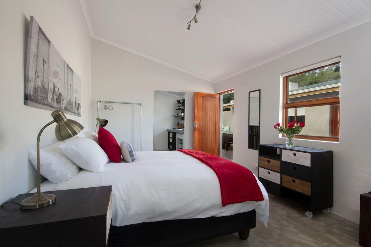 Misty Mountains Villa Hermanus Bagian luar foto